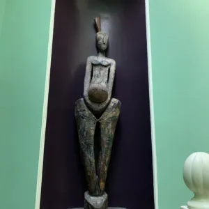 7 title Margaret Hunter ESH int art scultpureimageoptim