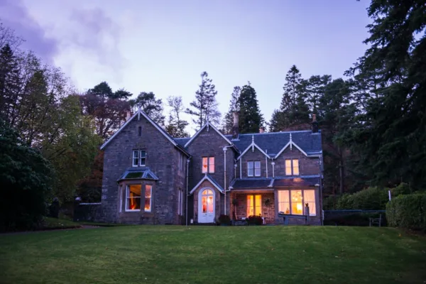 Eilean shona house pms 42044007 9e5e 49a4 ad94 5a4d3ce01c03